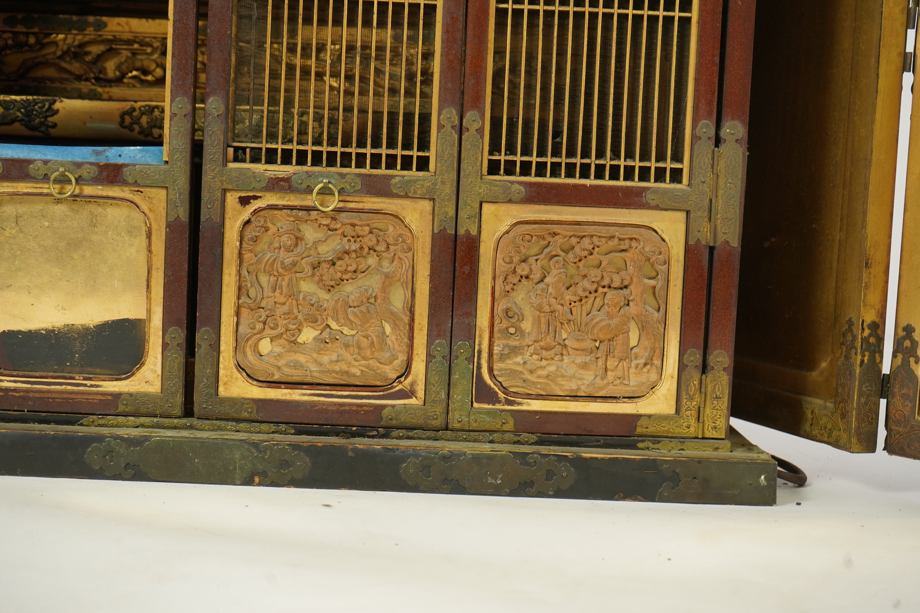 A Japanese lacquer Butsudan shrine cabinet, Meiji-Taisho period